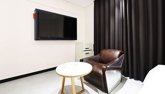 Alma Business Hotel