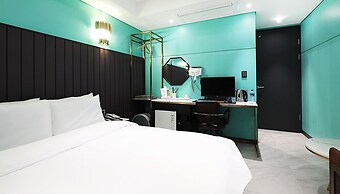 Alma Business Hotel