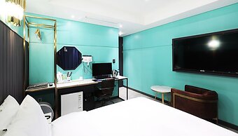 Alma Business Hotel