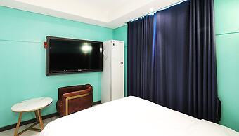 Alma Business Hotel