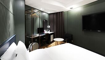 Alma Business Hotel