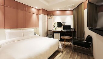 Alma Business Hotel