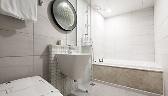 Alma Business Hotel