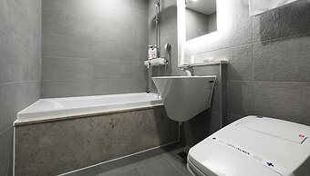 Alma Business Hotel