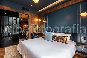 Marquee Hotel