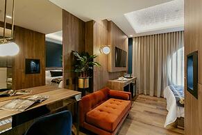 Marquee Hotel