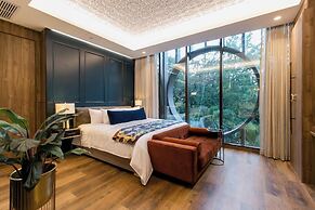 Marquee Hotel