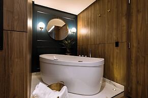 Marquee Hotel