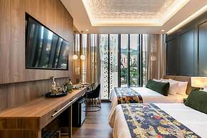 Marquee Hotel
