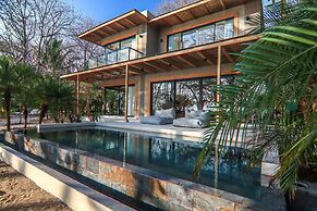 Luxury Beachfront Villa with private pool at Nantipa