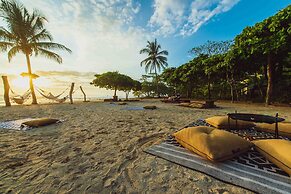 Luxury Beachfront Villa with private pool at Nantipa