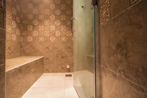 THE ADDRESS PALACE HOTEL & APARTMENT