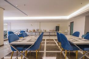 THE ADDRESS PALACE HOTEL & APARTMENT