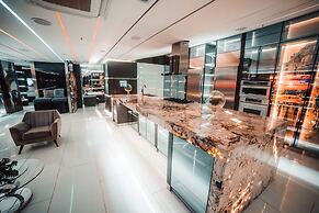 1Million Suites