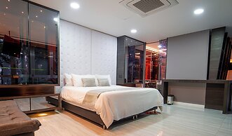 1Million Suites