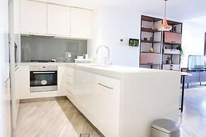 Luxury 1 Bedroom in D1 Tower