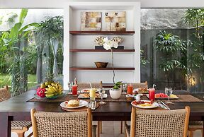 Villa Alice Dua by Villa Finder
