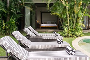 Villa Alice Dua by Villa Finder
