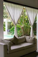 Villa Alice Dua by Villa Finder