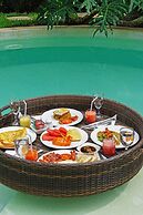 Villa Alice Dua by Villa Finder
