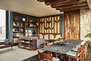 Etéreo, Auberge Collection