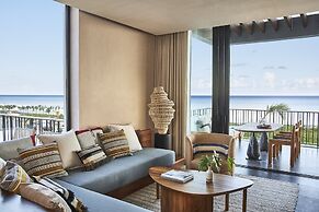 Etéreo, Auberge Collection