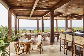 Etéreo, Auberge Collection