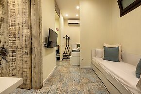 La Bodega Suites