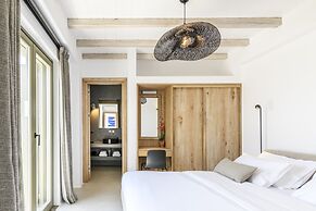 Panormos Bay Suites