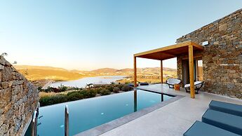 Panormos Bay Suites
