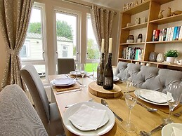 Meadow Lodge