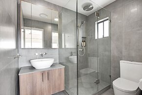 TARA5- UNWIND IN LUXURY