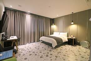 Stay-inn Hotel
