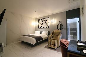 Stay-inn Hotel