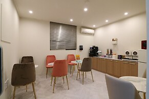 Stay-inn Hotel