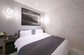 Stay-inn Hotel