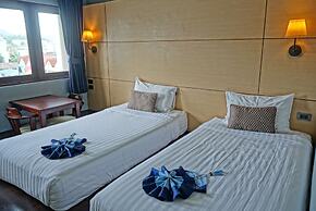 Montree Phuket Hotel