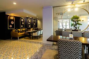 Montree Phuket Hotel
