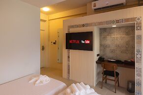 Montree Phuket Hotel