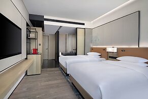 Courtyard by Marriott Luoyang
