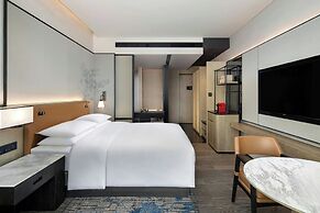 Courtyard by Marriott Luoyang