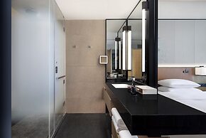 Courtyard by Marriott Luoyang