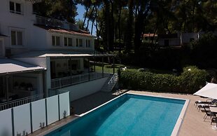 Danai's Secluded Paradise - Azure Coastal Dreams
