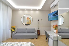 Caserta Deluxe Bis