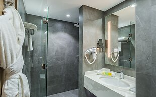 Clarion Hotel Jeddah Airport