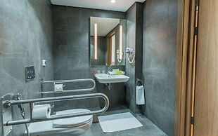 Clarion Hotel Jeddah Airport
