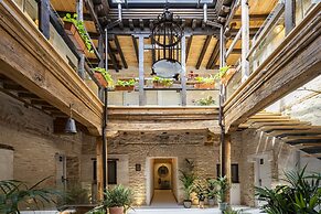 Dobo Azacanes Hostal