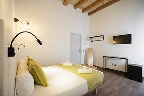 Dobo Azacanes Hostal