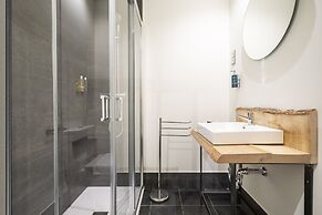 Dobo Azacanes Hostal