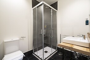 Dobo Azacanes Hostal